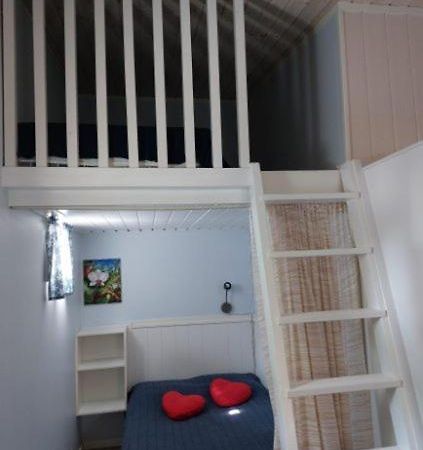 Lugnt Och Centralt Strömstad Exteriér fotografie