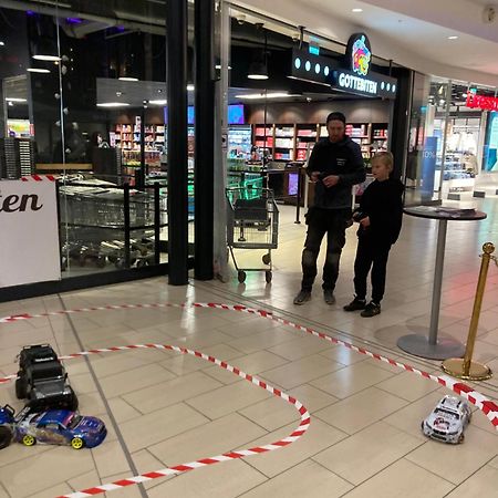 Lugnt Och Centralt Strömstad Exteriér fotografie